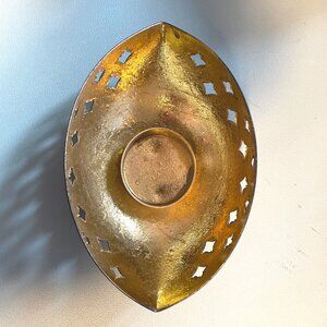 Artistic Elite Metal Tealight Holder 5"